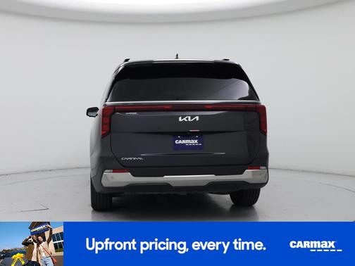 2025 Kia Carnival SX