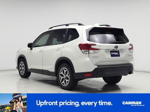 White 2020 Subaru Forester Premium