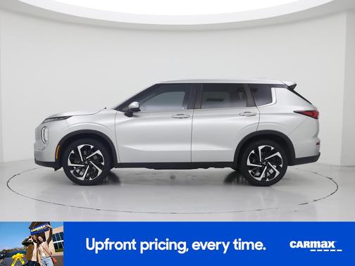 Silver 2022 Mitsubishi Outlander ES