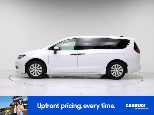 White 2019 Chrysler Pacifica L