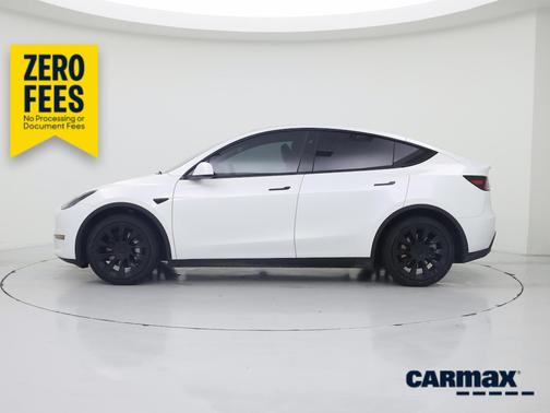 White 2025 Tesla Model Y Long Range