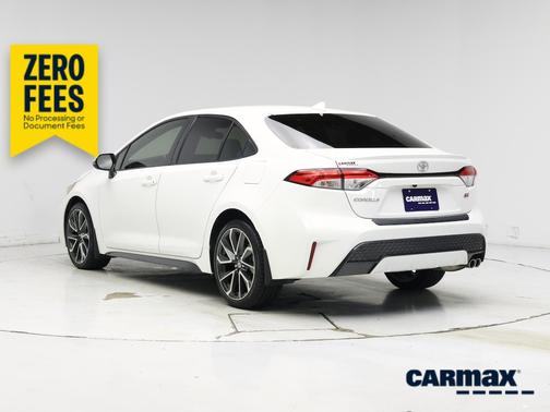 White 2020 Toyota Corolla SE