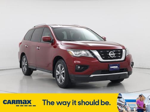 2020 Nissan Pathfinder SV
