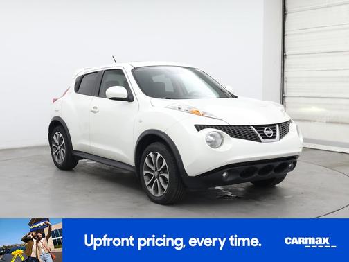 White 2014 Nissan Juke SL