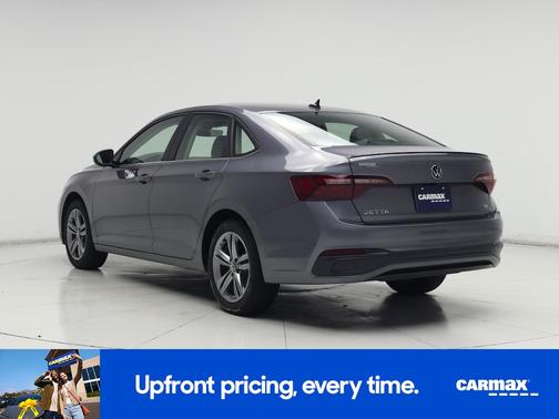 Gray 2024 Volkswagen Jetta SE