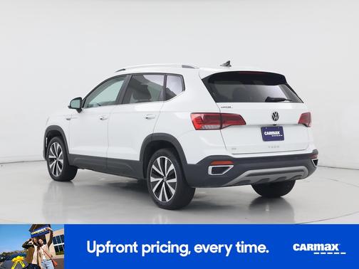 White 2024 Volkswagen Taos SE
