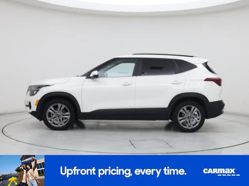 White 2023 Kia Seltos S