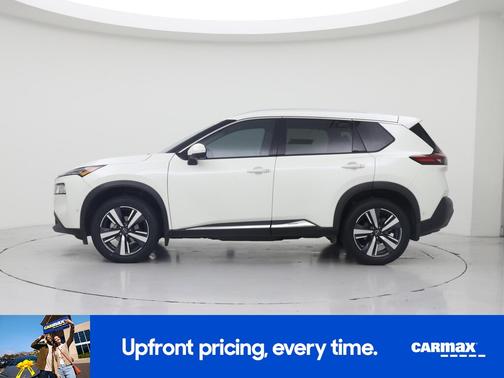 White 2023 Nissan Rogue SL