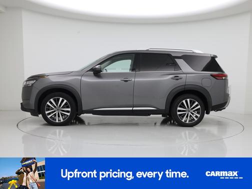 2022 Nissan Pathfinder Platinum