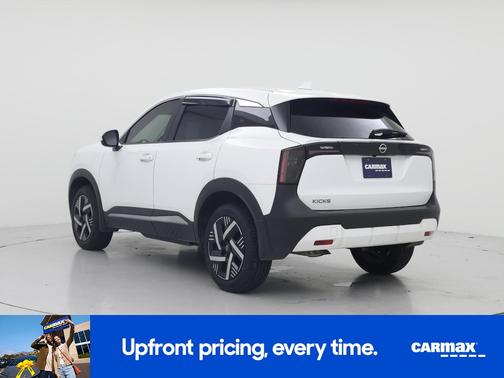 White 2025 Nissan Kicks SV
