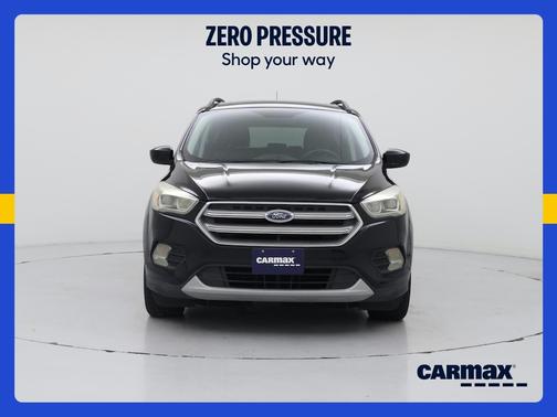 Black 2017 Ford Escape SE