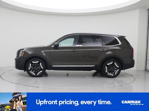 Green 2025 Kia Telluride S
