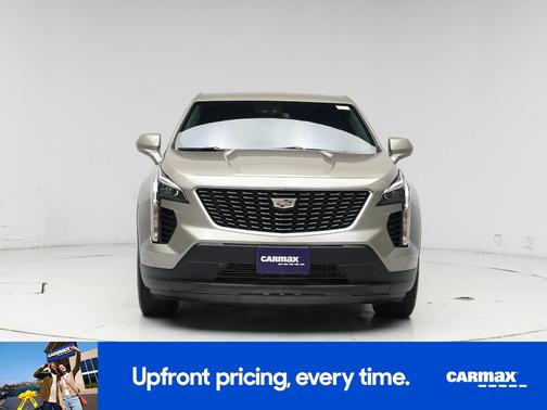 Gold 2023 Cadillac XT4 Luxury