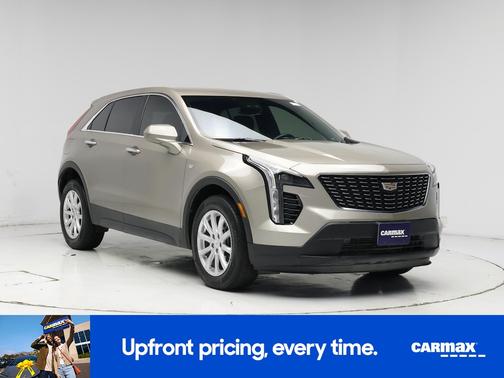 Gold 2023 Cadillac XT4 Luxury
