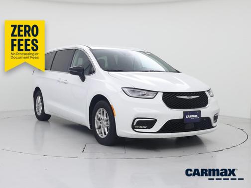 White 2024 Chrysler Pacifica Touring L