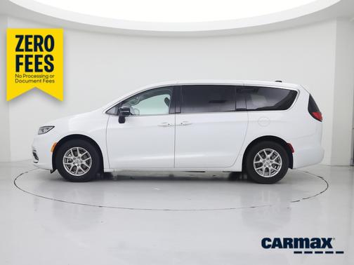 White 2024 Chrysler Pacifica Touring L