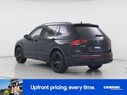 Black 2024 Volkswagen Tiguan SE R-Line Black