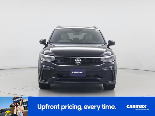 Black 2024 Volkswagen Tiguan SE R-Line Black