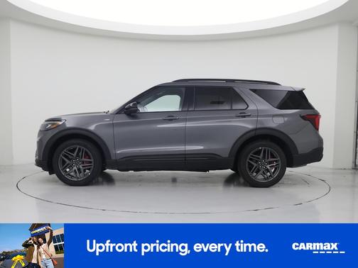 Gray 2025 Ford Explorer ST-Line