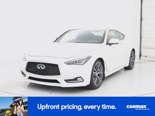 White 2017 INFINITI Q60 Premium