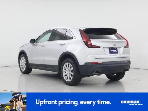 Gray 2022 Cadillac XT4 Luxury