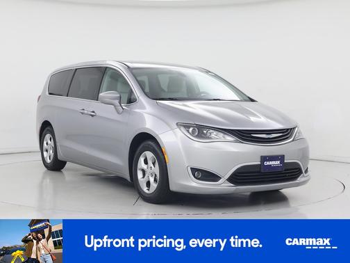 Gray 2018 Chrysler Pacifica Hybrid Touring Plus