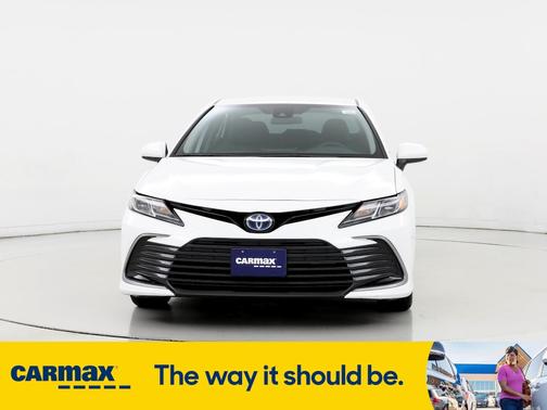 2022 Toyota Camry Hybrid LE