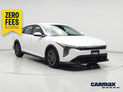 White 2025 Kia K4 LXS