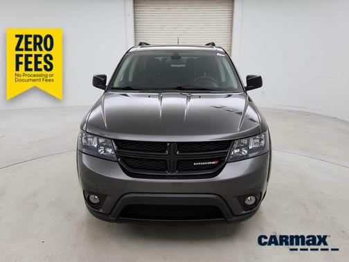 Gray 2019 Dodge Journey SE