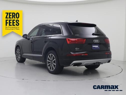 Black 2018 Audi Q7 Prestige
