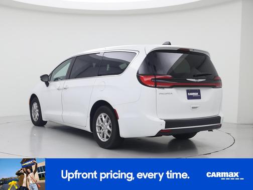 White 2024 Chrysler Pacifica Touring L