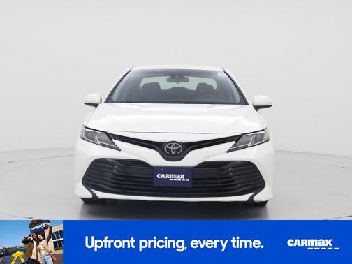 White 2018 Toyota Camry LE