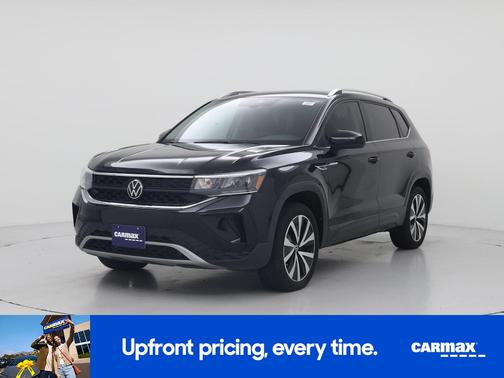 Black 2024 Volkswagen Taos SE