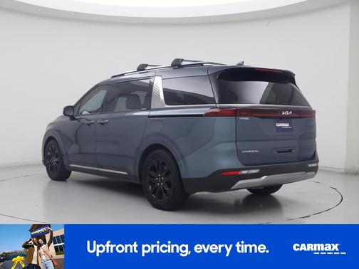 2023 Kia Carnival SX