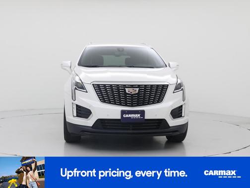 White 2021 Cadillac XT5 Luxury
