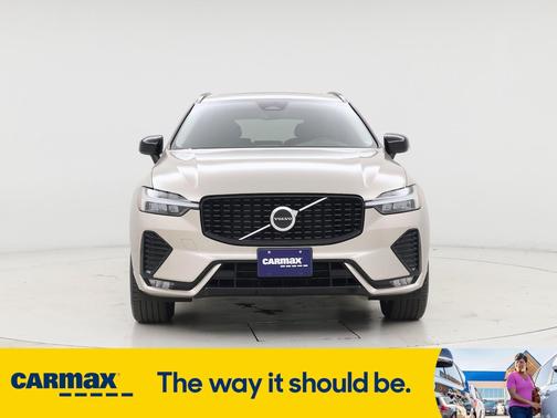 2025 Volvo XC60 B5 Core