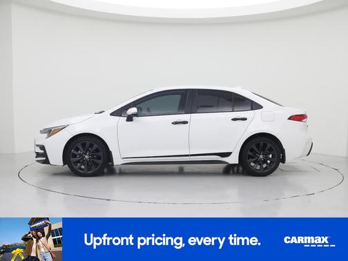White 2024 Toyota Corolla SE