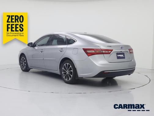 Silver 2016 Toyota Avalon Hybrid XLE Premium