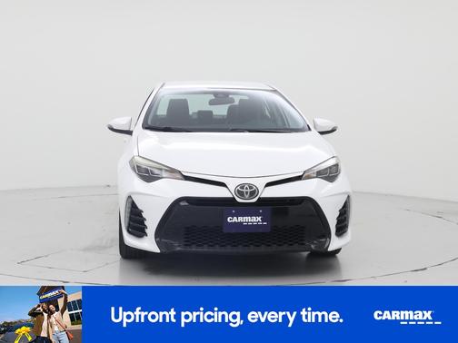 White 2017 Toyota Corolla SE
