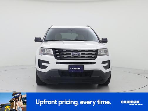 White 2017 Ford Explorer