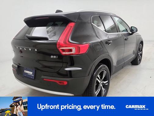 Black 2025 Volvo XC40 B5 Core Bright Theme
