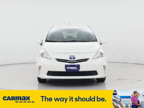 2014 Toyota Prius v Three