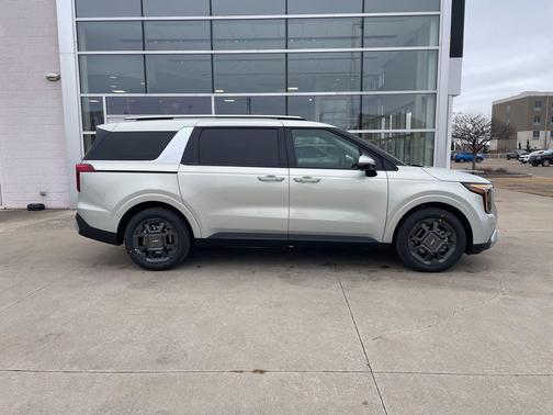 2026 Kia Carnival Hybrid EX