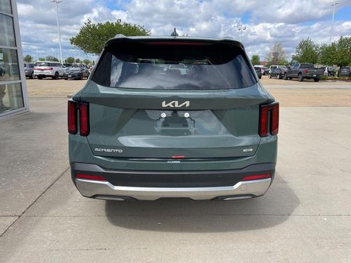 Cityscape Green 2026 Kia Sorento Hybrid EX