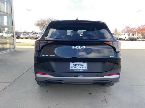 2026 Kia Sportage EX
