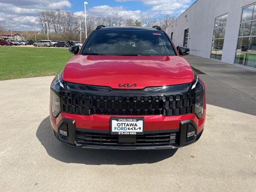 Runway Red 2026 Kia Sportage X-Line