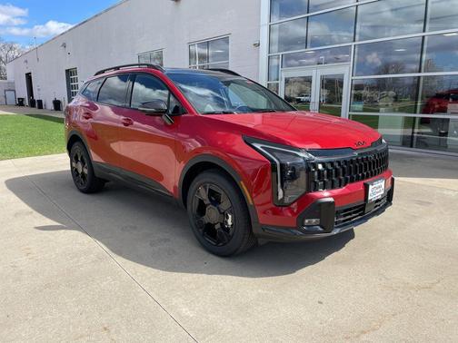 Runway Red 2026 Kia Sportage X-Line