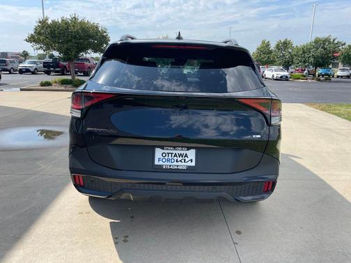 Ebony Black 2025 Kia Sportage X-Line