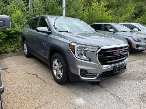 Sterling Metallic 2024 GMC Terrain SLE