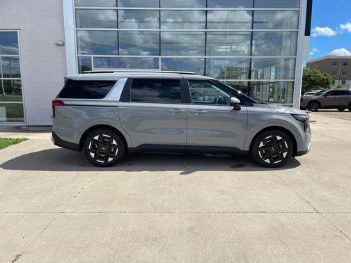 Ceramic Silver 2026 Kia Carnival EX
